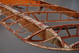 300px-DH-60_Gipsy_Moth_Wing_Structure Learning Advice - AviationEnglish.com